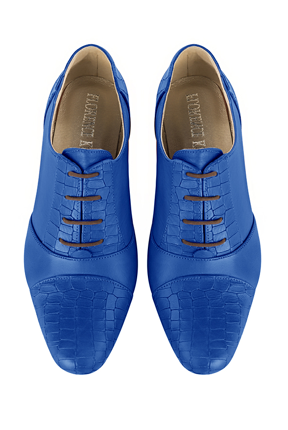 Electric blue women's essential lace-up shoes. Round toe. Low block heels. Top view - Florence KOOIJMAN